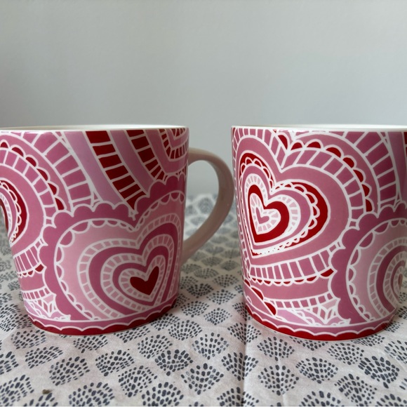 Set of 2 Starbucks Valentine Hearts mugs 2005 - Picture 1 of 5
